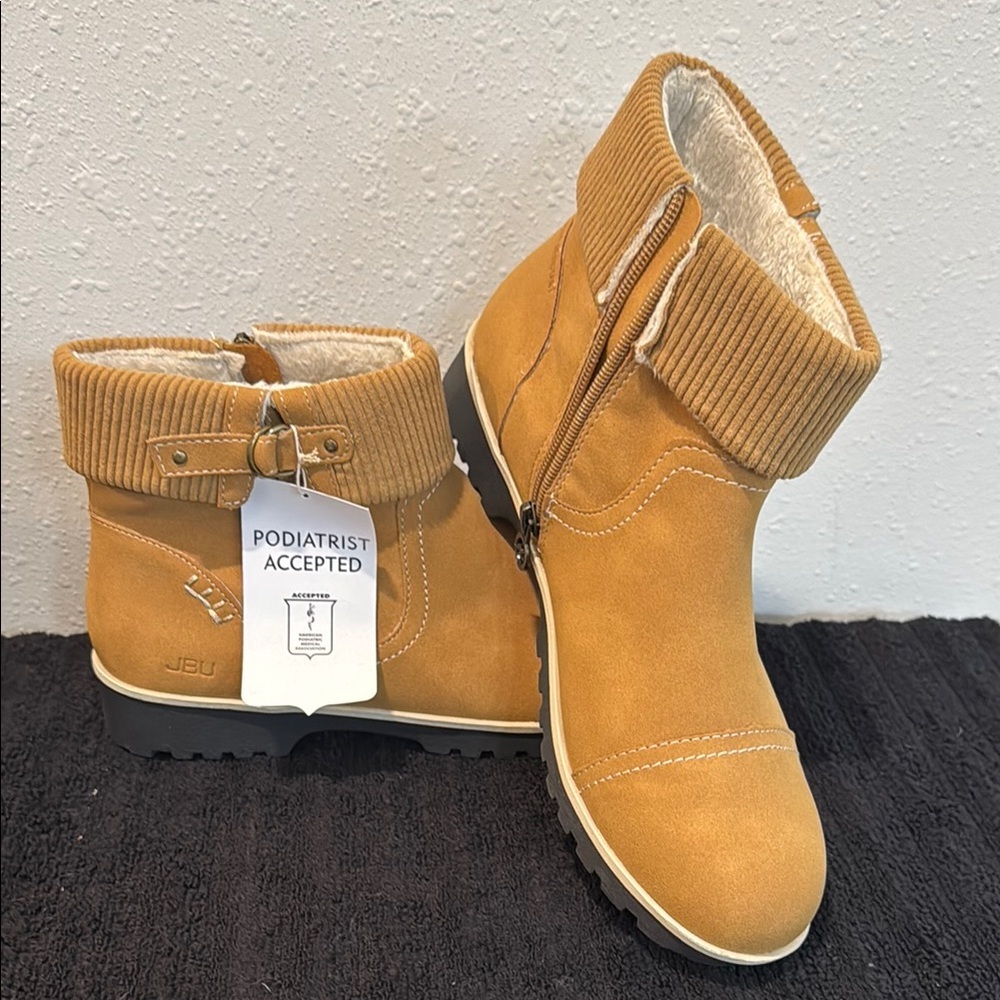 JBU Women's Tan Suede Ankle Booties
